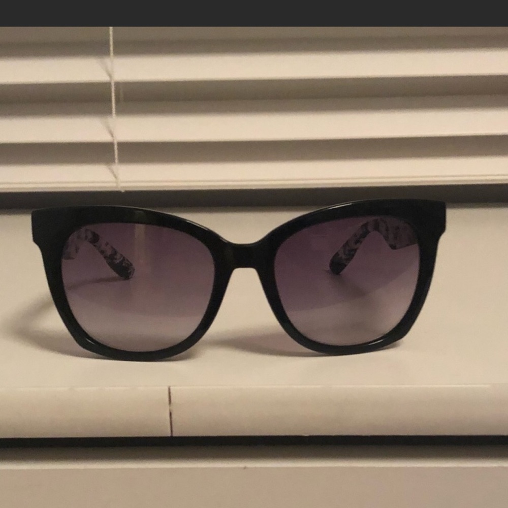 Alexander McQueen Sunglasss